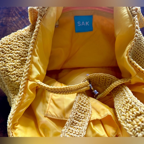 Like new The Sak Vintage Crochet Mustard Yellow Purse - Picture 4 of 4